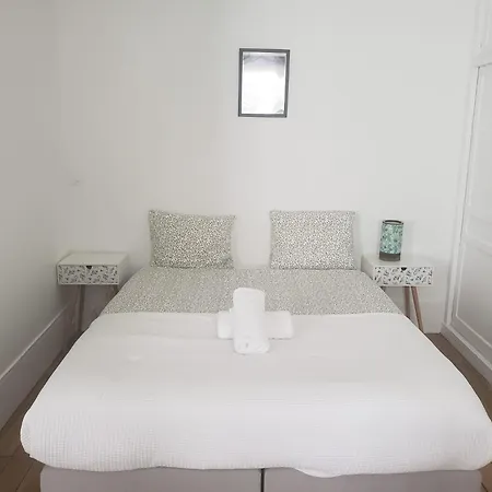 Grand Confortable - *